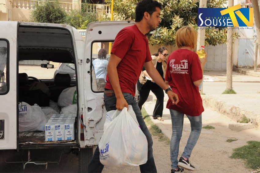 12 جوان 2016: جمعية تونس الخيرية : حملة توزيع اعانات غذائية