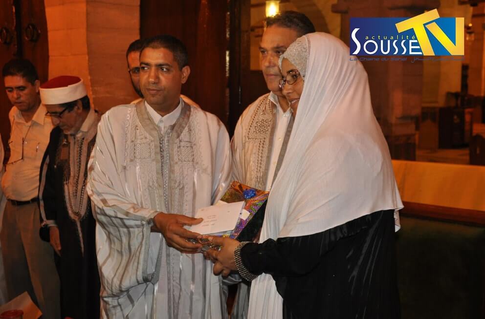 30 Juin 2016 : Honorer mémorisé la cérémonie Coran de la Grande Mosquée de Sousse
